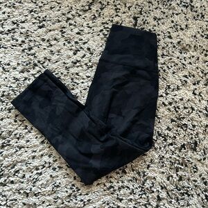 Lululemon WunderTrain Crop